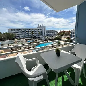 https://golf-del-sur-tenerife-casa-barrera-verde-green-park-la-corbeta.adeje-hotels.com
